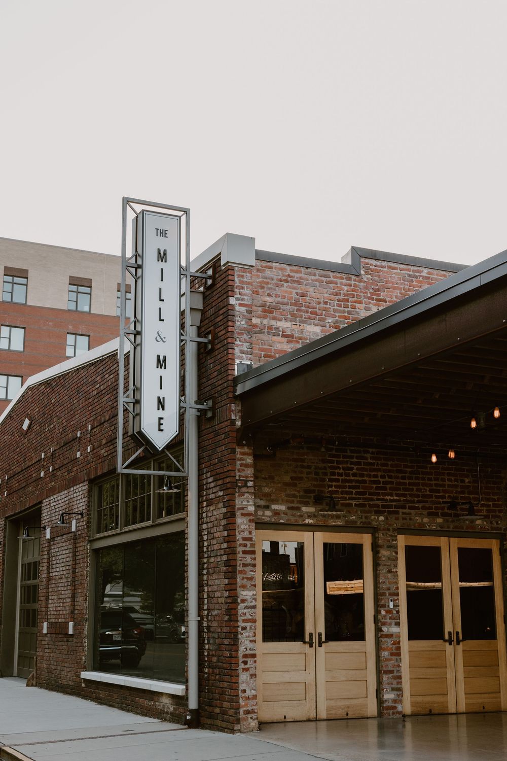 Elegant Knoxville wedding décor, multi-venue day including Mill & Mine and Bleak House