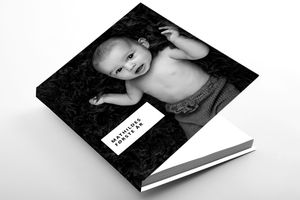 Babys første år hos fotografen i Hammel Fotograf Favrskov Babyfotograf Portrætter i særklasse