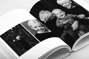 Hos Fotograf Jane Søndberg Silkeborg finder I de fineste fotobøger. Fotograf Familiefotograf.