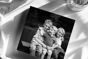 Hos Fotograf Jane Søndberg Randers finder I de fineste fotobøger, som I aldrig bliver trætte af at kigge i . Fotograf med sjæl og varme.