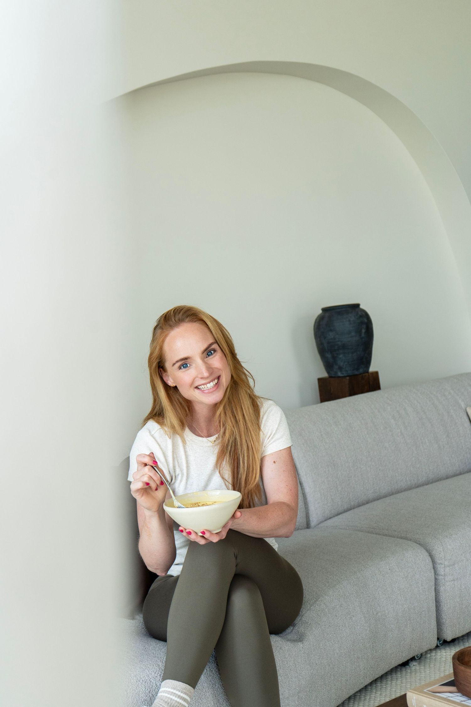 Professioneel portret van vrouwelijke health coach met sportachtergrond