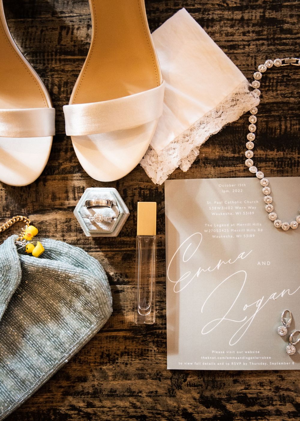Wisconsin wedding + engagement photographer. Meg Huenink Photography. wedding photographer near me, wisconsin wedding photographer Milwaukee