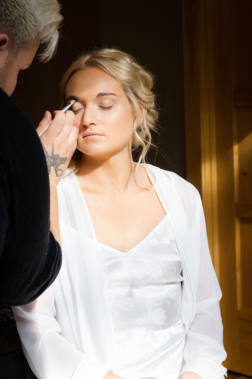 Wisconsin wedding + engagement photographer. Meg Huenink Photography. wedding photographer near me, wisconsin wedding photographer Milwaukee