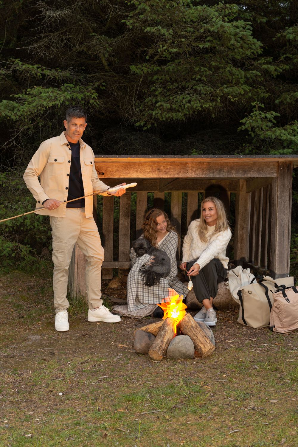 modeldrømme og hyggelig veninde aften med bobler og skønt musik photoshoot ved Kristian Bast Fashion photoshoot ved Kristian Bast