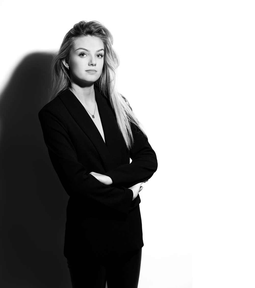 modeldrømme og hyggelig veninde aften med bobler og skønt musik photoshoot ved Kristian Bast Fashion photoshoot ved Kristian Bast