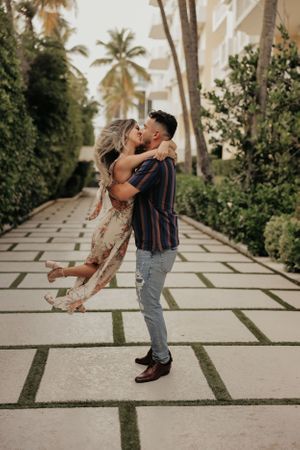 SOUTH-FLORIDA-WEDDING-PHOTOGRAPHY-SCRIBBLED-MOMENTS-PHOTOGRAPHY-FLORIDA-PORTRAIT-PHOTOGRAPHY