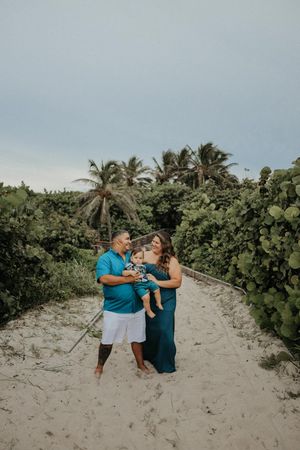 SOUTH-FLORIDA-WEDDING-PHOTOGRAPHY-SCRIBBLED-MOMENTS-PHOTOGRAPHY-FLORIDA-PORTRAIT-PHOTOGRAPHY