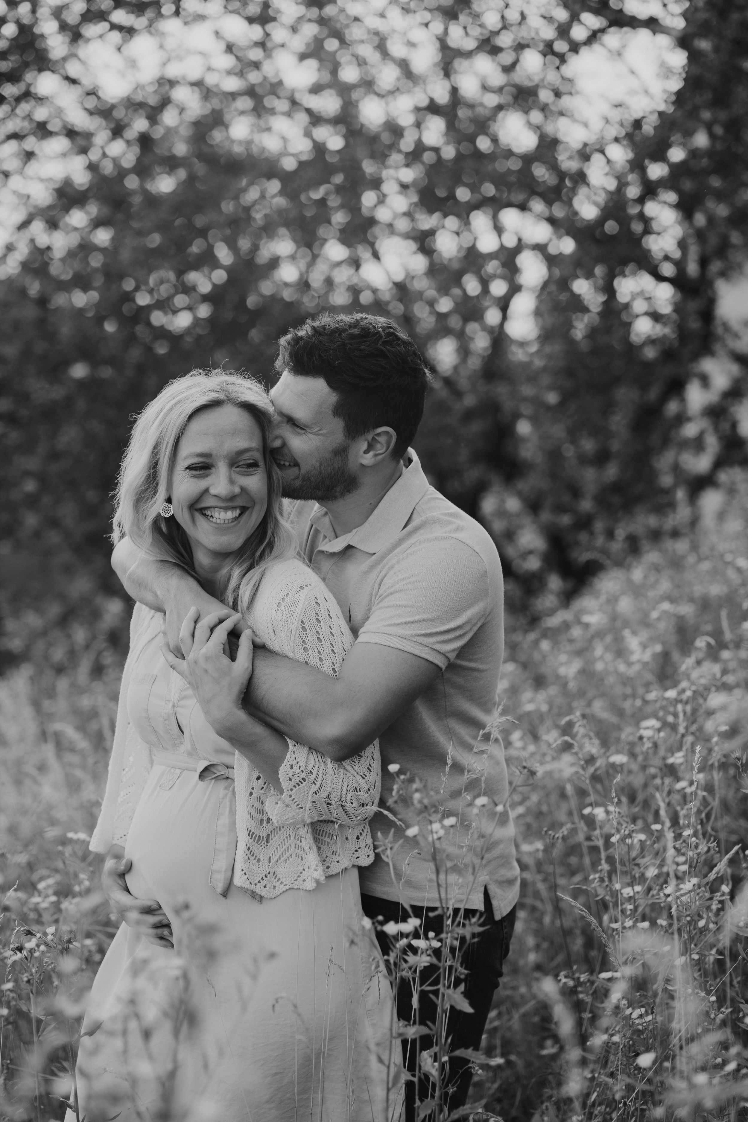 Babybauchfotos in der Natur