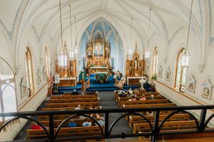 Inside a Catholic wedding ceremony