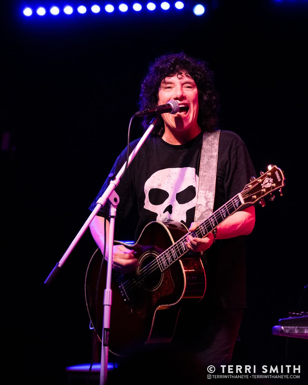 Eric Martin of Mr. Big performing his solo show live before a packed crowd at Debonair Music Hall in Teaneck, NJ, in November 2025.