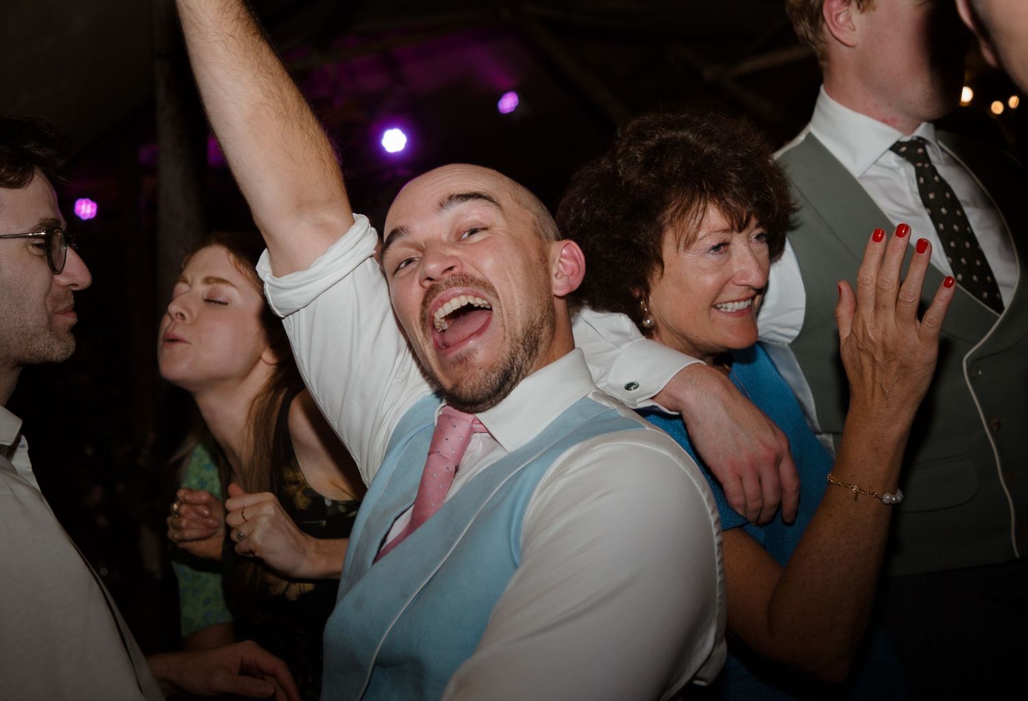 celebrations entertainment dancing fun love candid photography fun love entertainment photography wedding