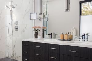 Interior Design Photography of a residential project in Niagara, Ontario, Canada. Architectural photography Bruno Belli. Bathroom.