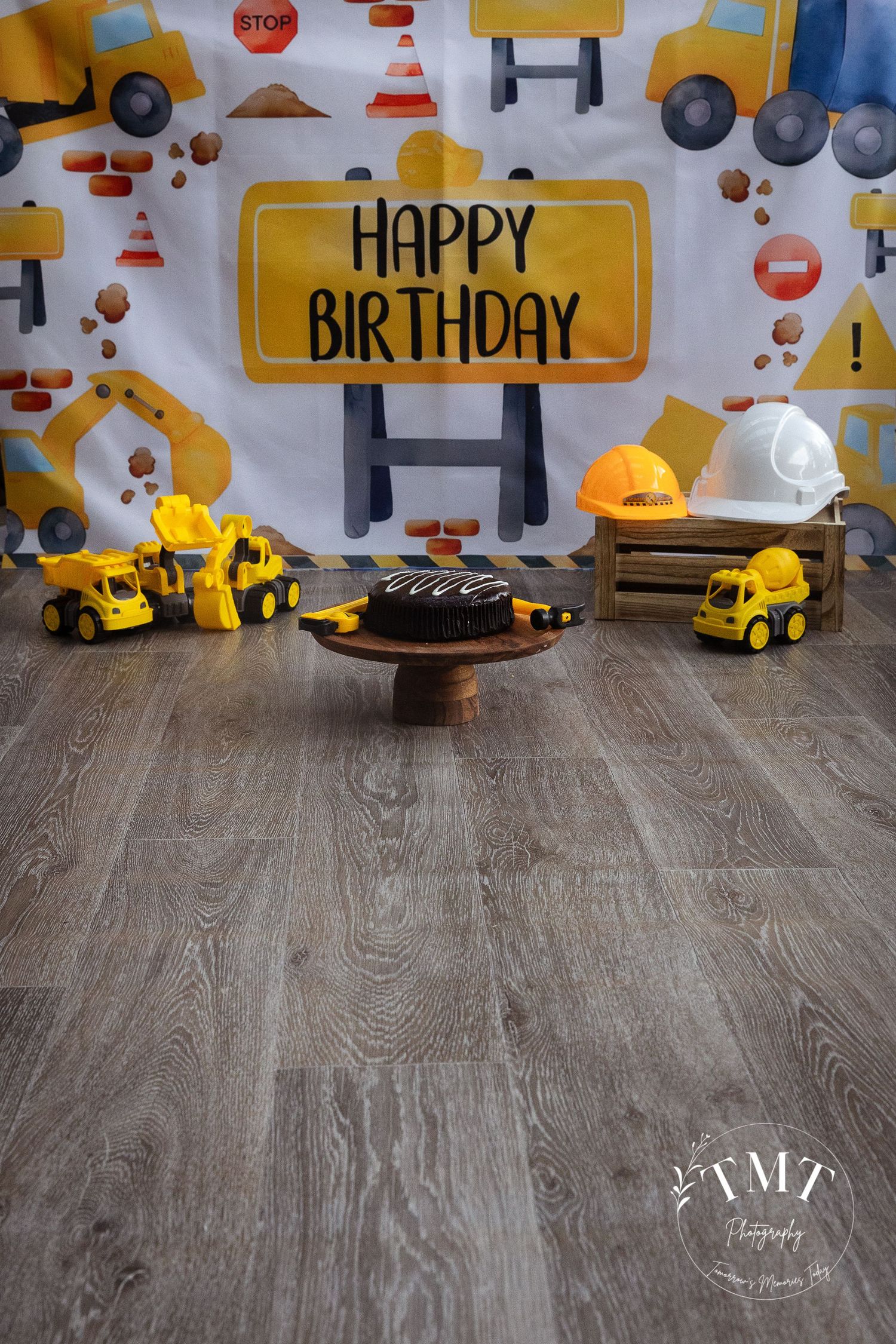 Construction cake smash set for a professional cake smash photo shoot