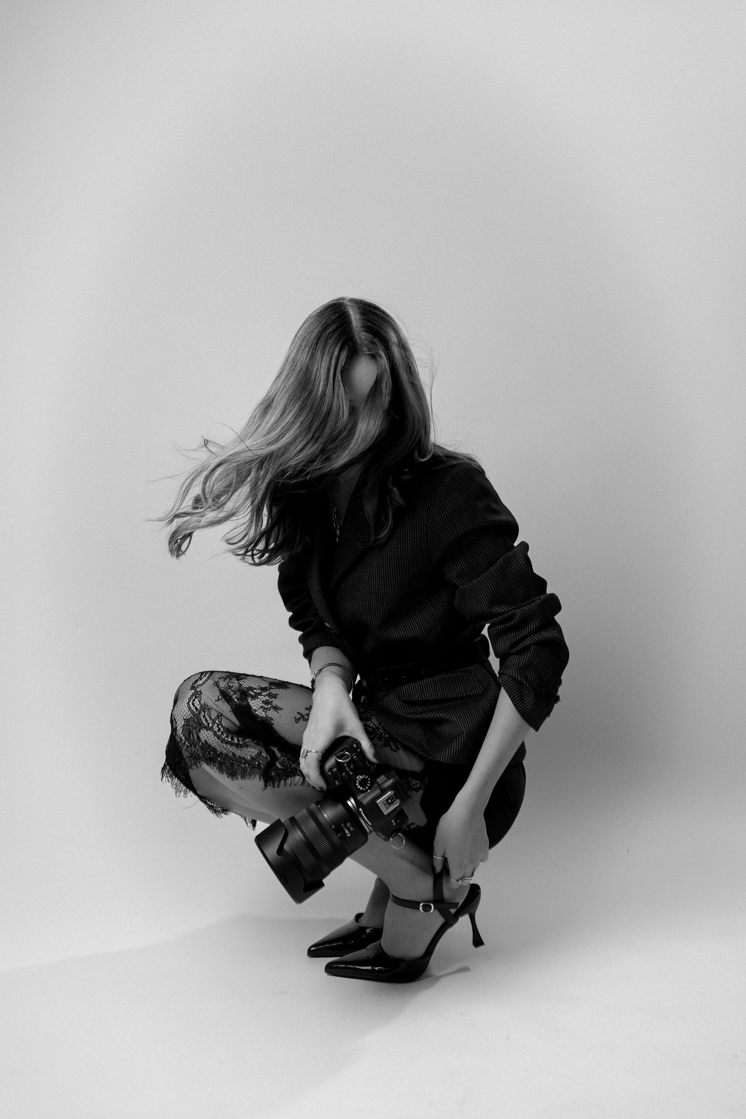 Meet Elea Chateau, a Charleston-based fashion photographer working in New York City and worldwide.