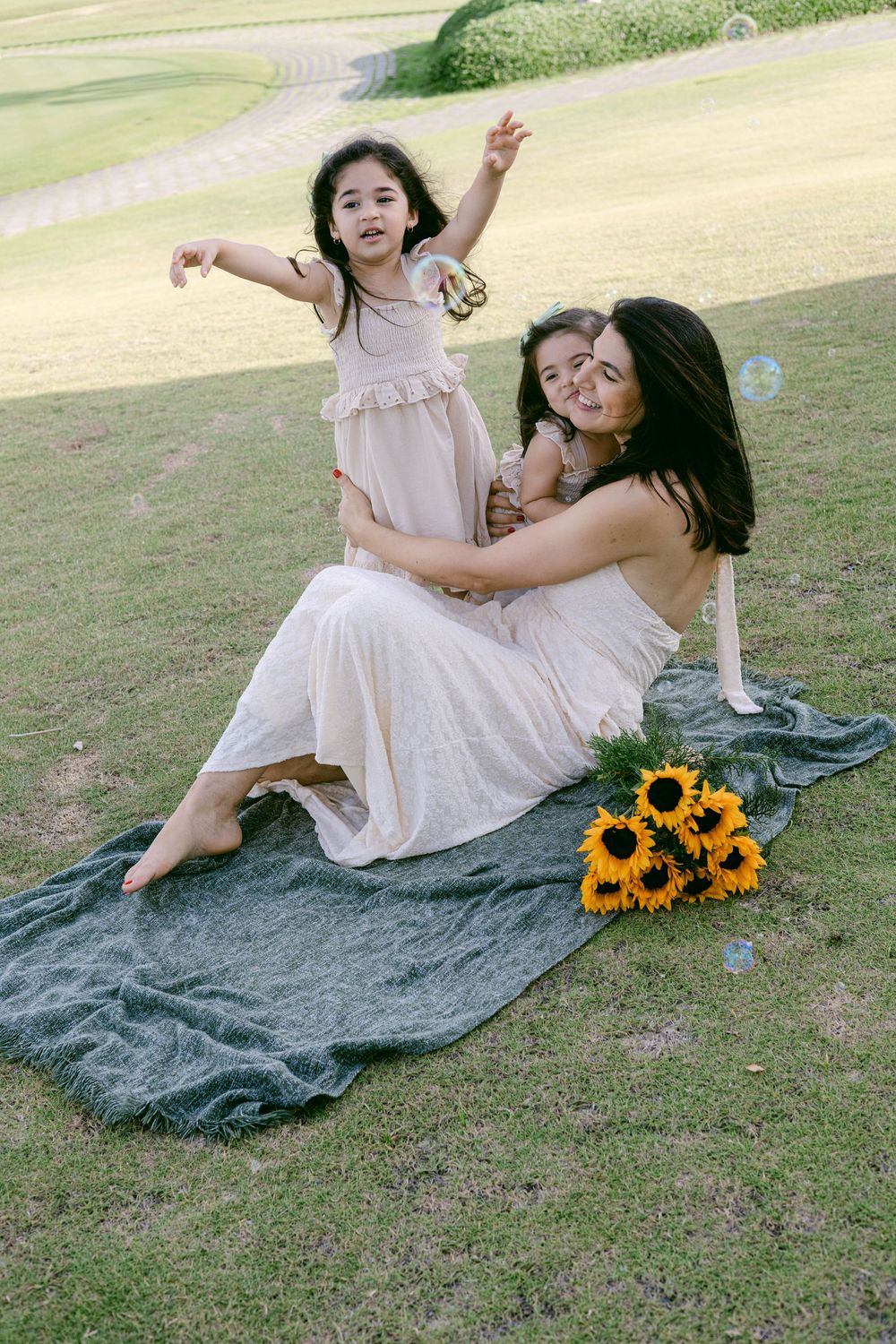 Family photo session in Punta Cana capturing genuine smiles, natural moments, and unforgettable Caribbean memories.