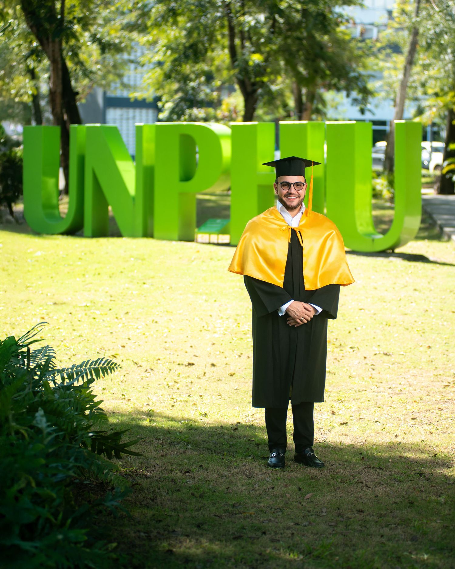 fotógrafo profesional para graduación UNPHU

sesiones fotográficas universitarias UNPHU

fotografía de graduación en estudio y exterioUNPHU