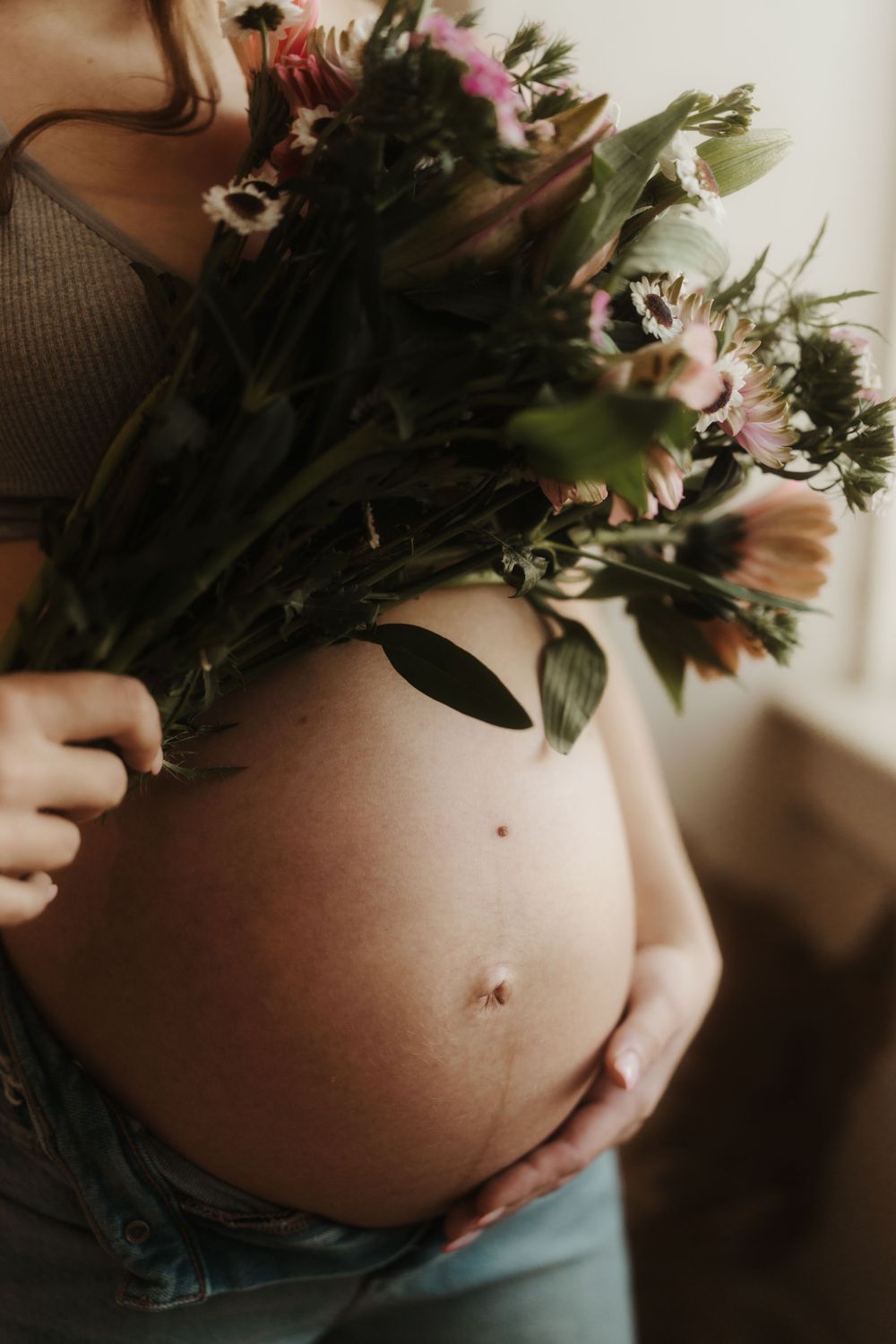 Maternity photographer in Conroe, Willis, Montgomery, the Woodlands, and surrounding areas.