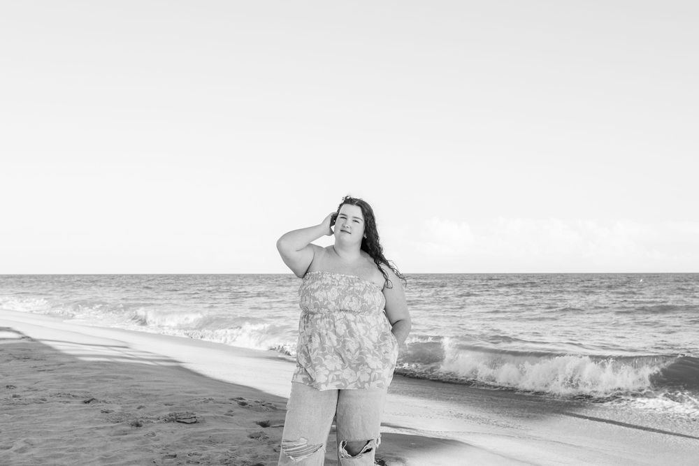 Emerald Isle nc beach senior photography with Samantha ann photo studio in swansboro senior photographer taking senior portraits