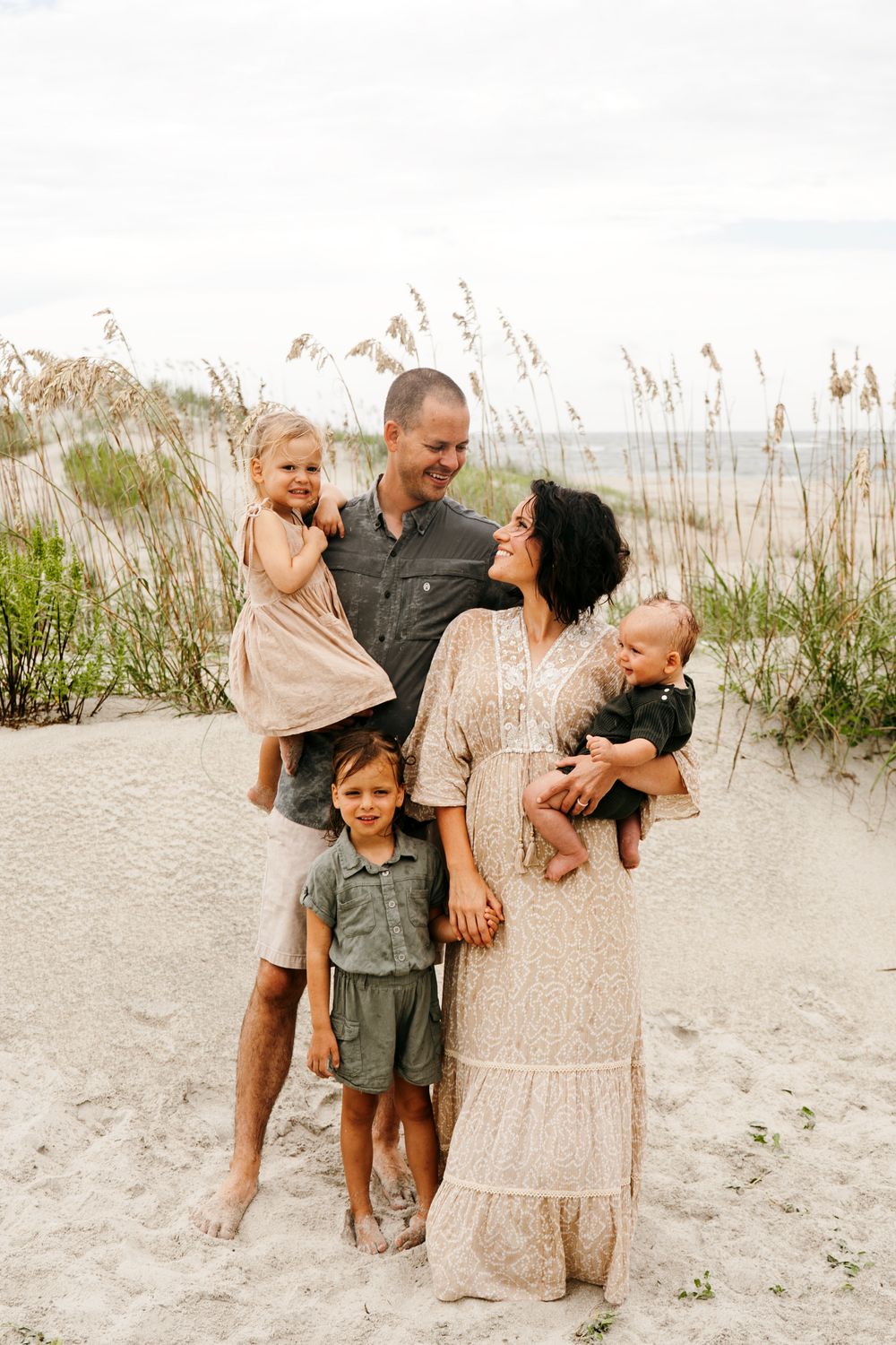 AKL Photo and Films. Emerald Isle Photographer. Surf City Photographer. Family Emerald Isle Photographer. Family Topsail Photographer.