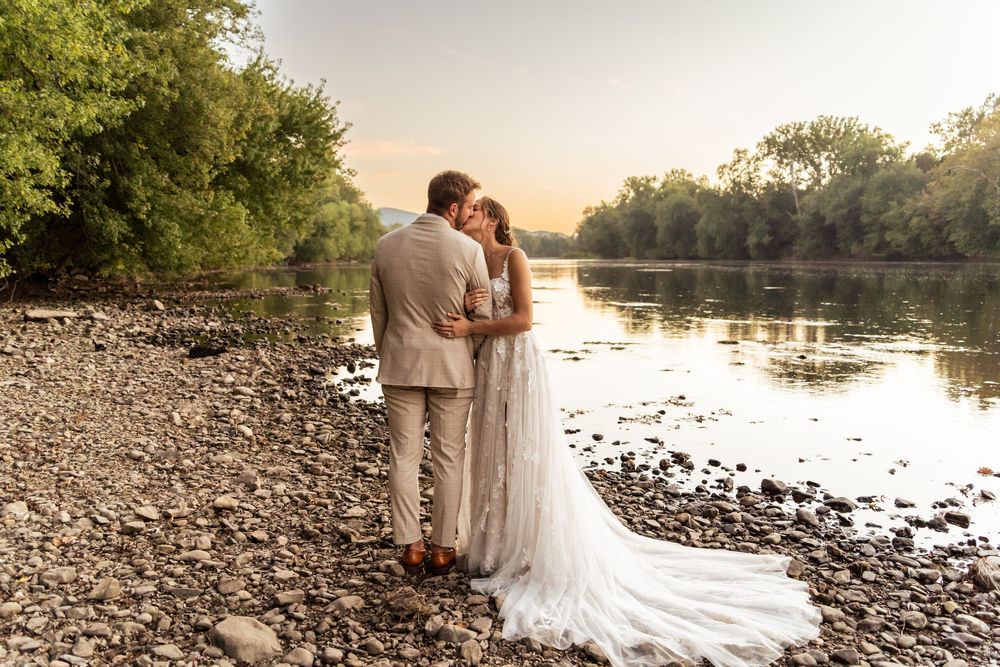photography, photographer, central pa photography, pennsylvania, couple session, engagement, wedding, branding, seniors, families, portraits