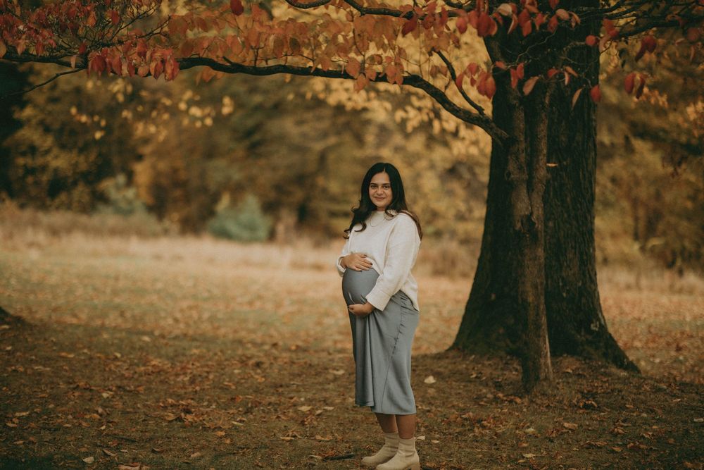 pittsburgh pa photographer hardwood acers mansion maternity session fall pennsylvania indiana pa phototgrapher