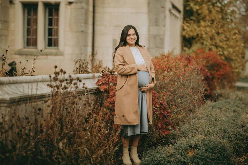 pittsburgh pa photographer hardwood acers mansion maternity session fall pennsylvania indiana pa phototgrapher