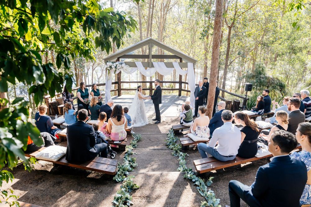 intimate wedding walkabout creek queensland photographer