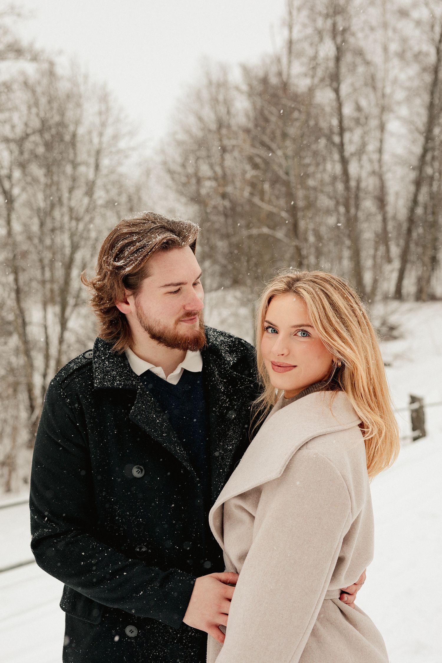 Rakkauskuvaus | Jasmine Grahn | valokuvaaja Ulvila |
https://www.jasminegrahn.fi/