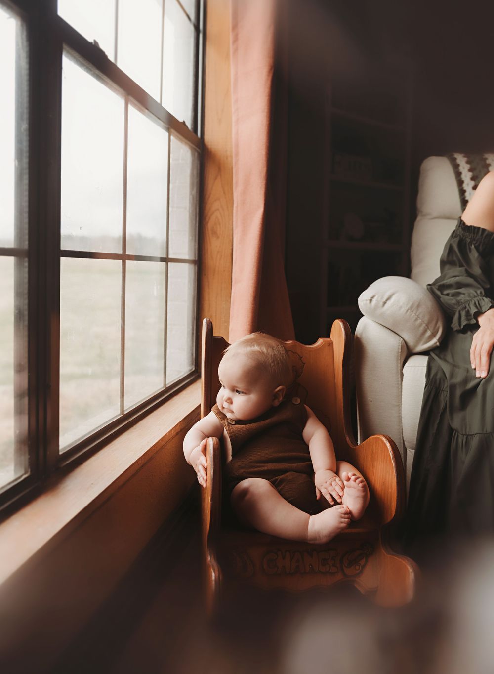 Houston Family photographer that captures photos that look like memories. Located in Nacogdoches Texas.