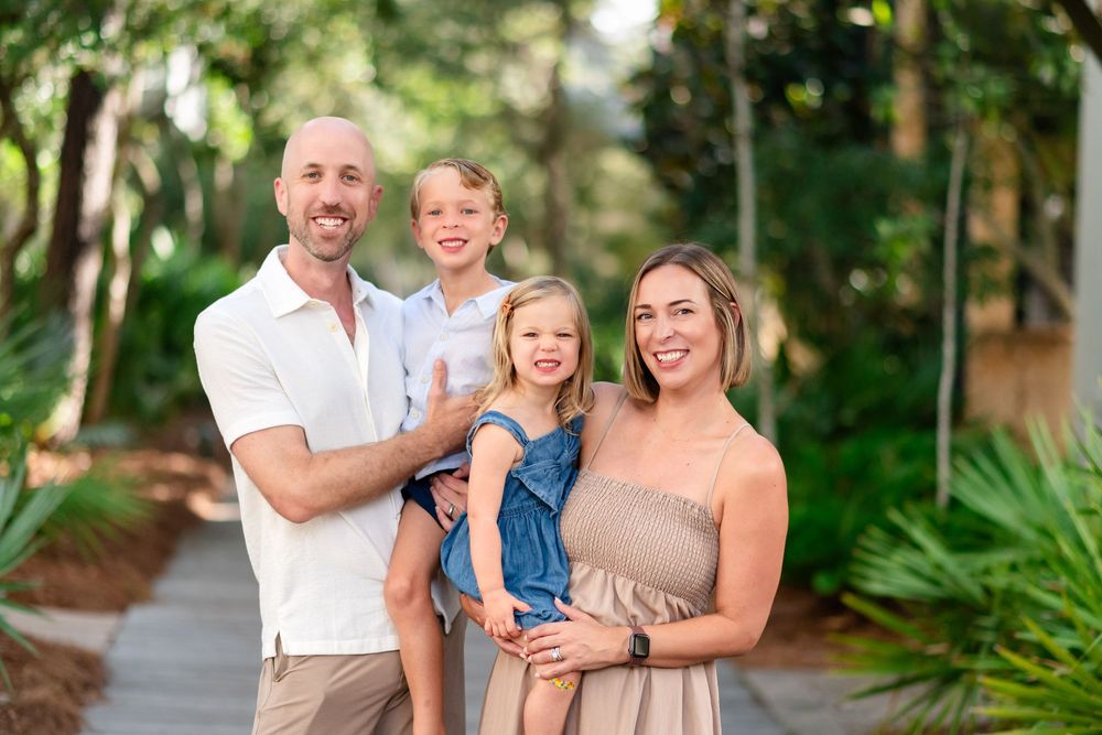 30a beach photographer Elizabeth Laird Photography capturing families on vacation in Rosemary Beach, FL.
