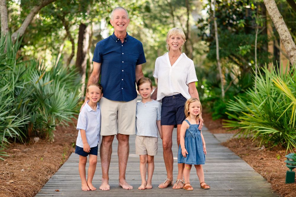 30a beach photographer Elizabeth Laird Photography capturing families on vacation in Rosemary Beach, FL.