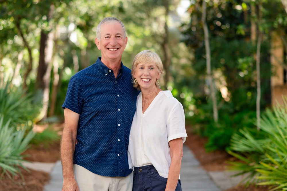 30a beach photographer Elizabeth Laird Photography capturing families on vacation in Rosemary Beach, FL.