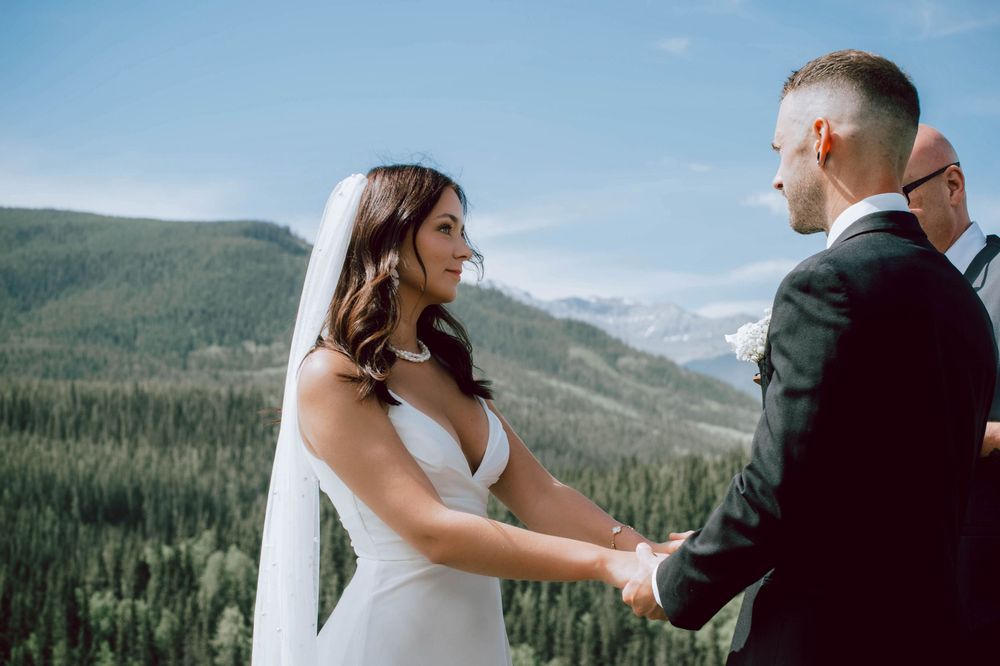 Elopement Photography - Couples Intimates in Kananaskis Country, Alberta.
