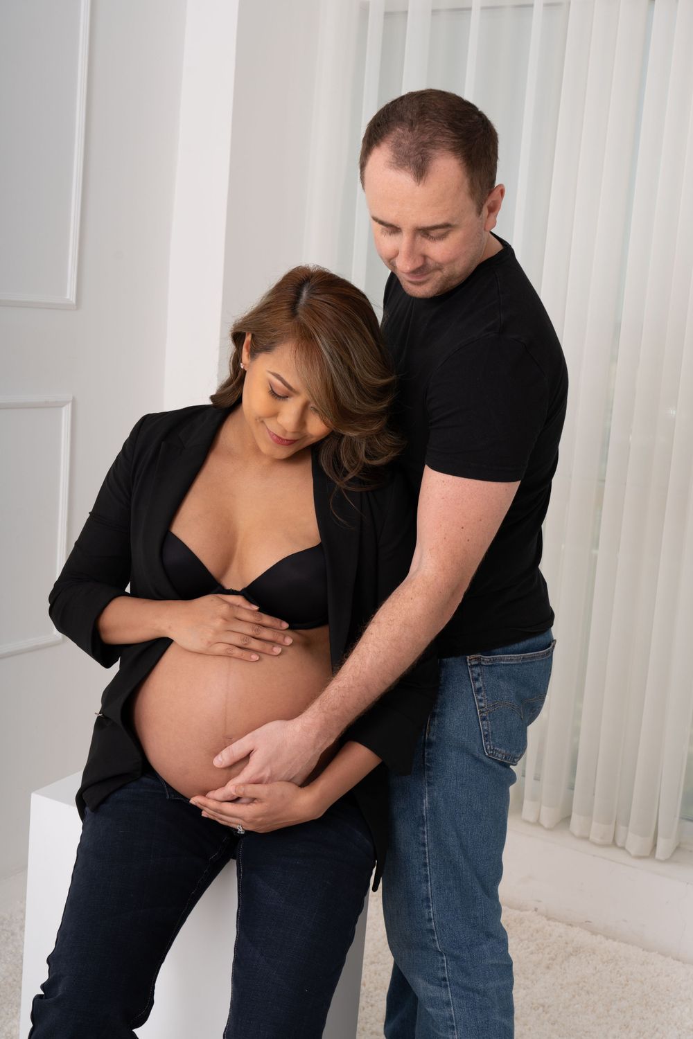 Experience the most elegant maternity photoshoot in Dubai with MohaStudio.
the best maternity photography experiences in Dubai and the UAE