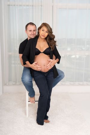 Experience the most elegant maternity photoshoot in Dubai with MohaStudio.
the best maternity photography experiences in Dubai and the UAE