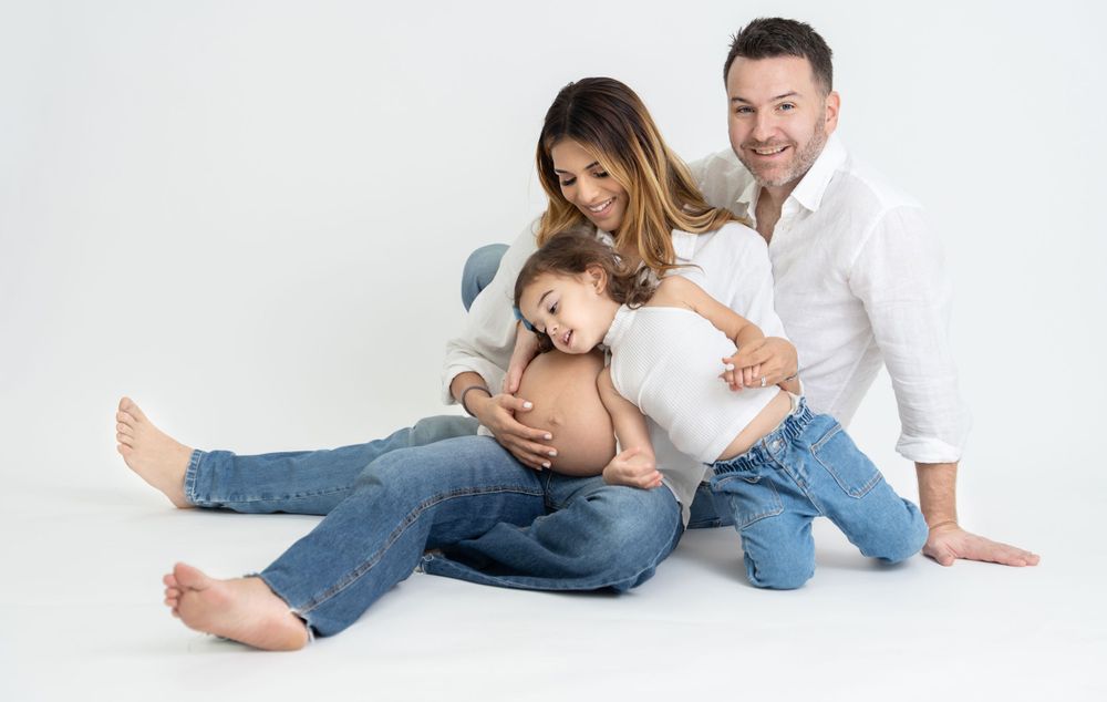 Experience the most elegant maternity photoshoot in Dubai with MohaStudio.
the best maternity photography experiences in Dubai and the UAE