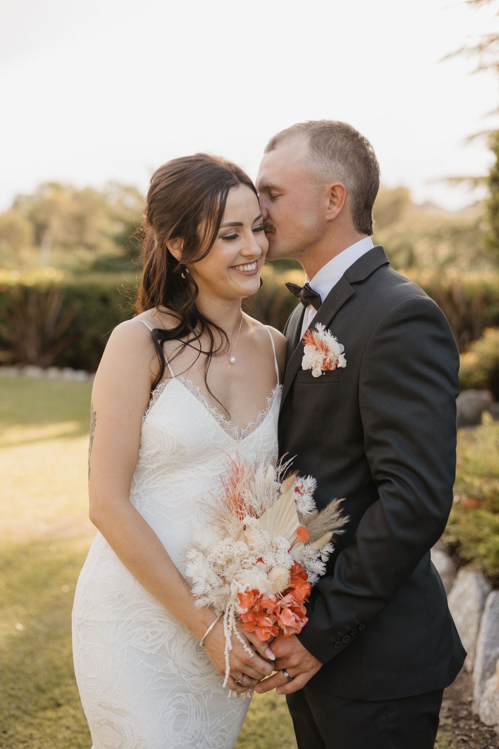 Inverell wedding bride and groom portrait