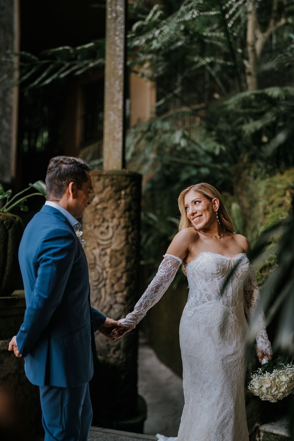 Bali resort wedding photography with jungle view ceremony