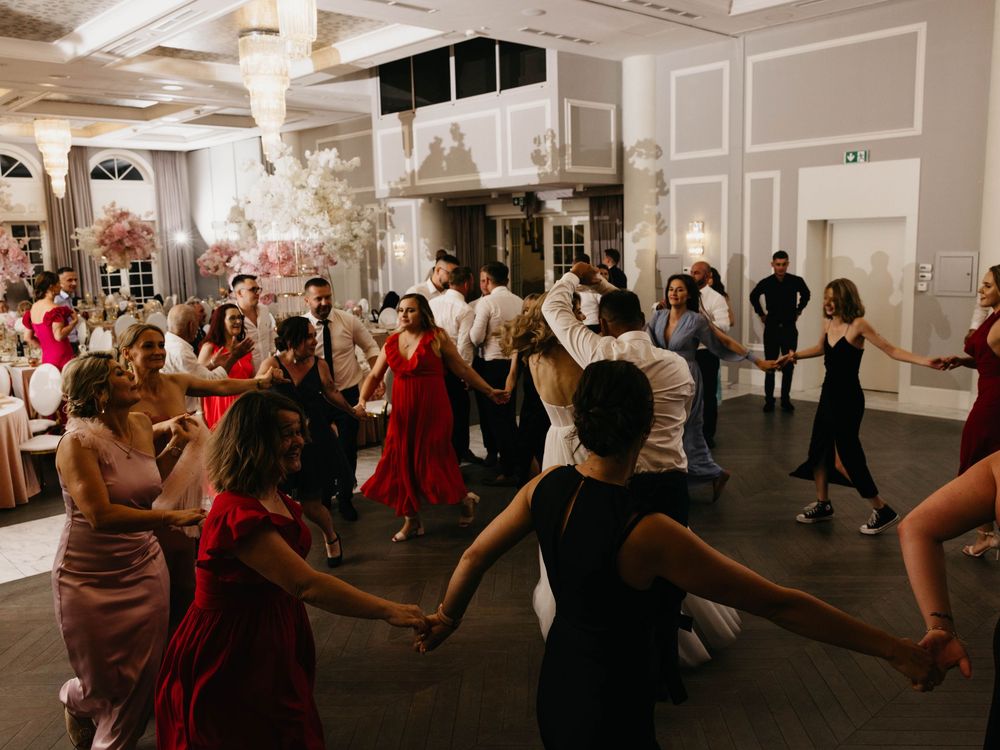 Taniec w eleganckiej sali, Hotel Afrodyta