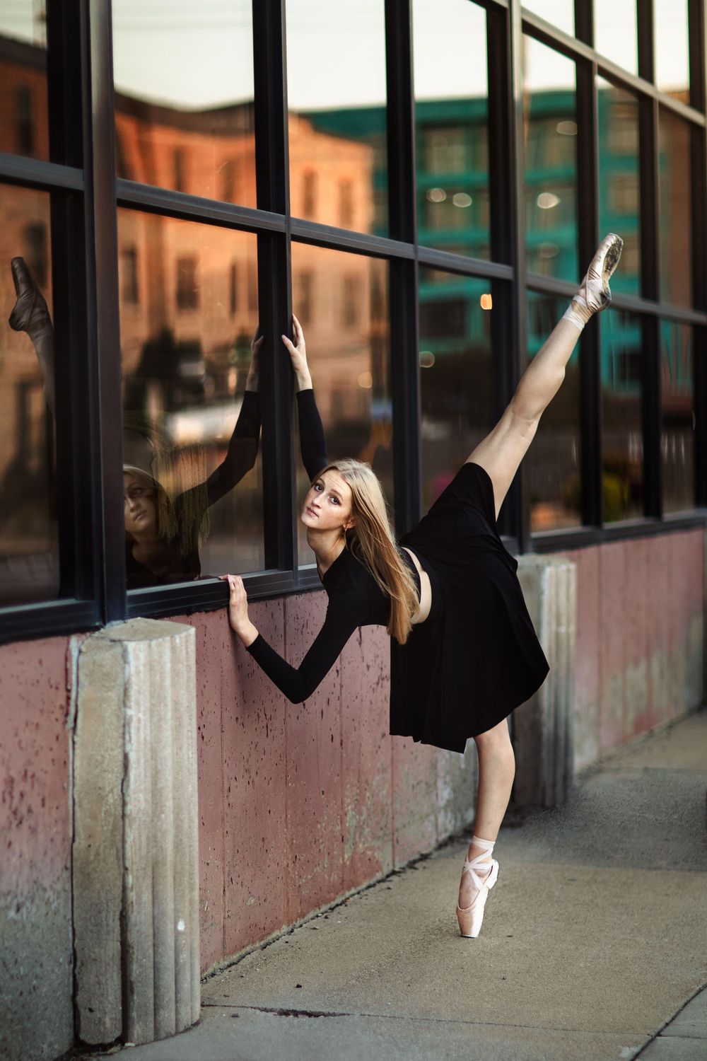 Senior Portraits Sioux Falls, SD
Ballet Photos Sioux Falls, SD
Senior Portrait Photographer Sioux Falls, SD
Dance Photographer South Dakota