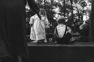 Memphis Family Portrait at Dixon Art Gallery  with two toddlers during Golden Hour.