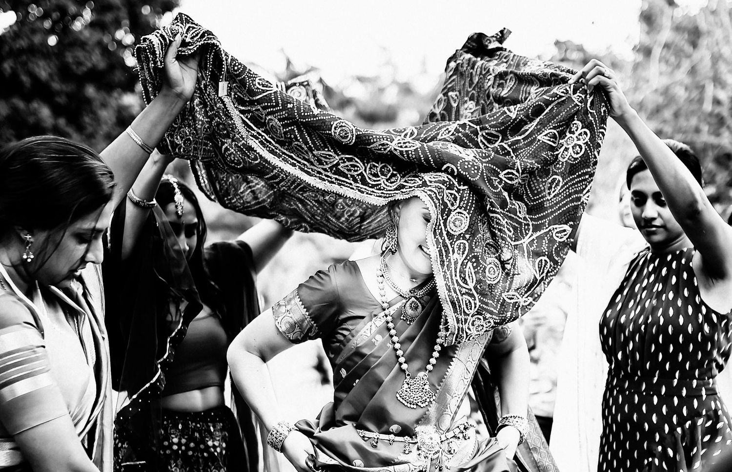 Candid hacienda wedding in Mérida Yucatán – authentic love story in Hacienda Sac Chich.