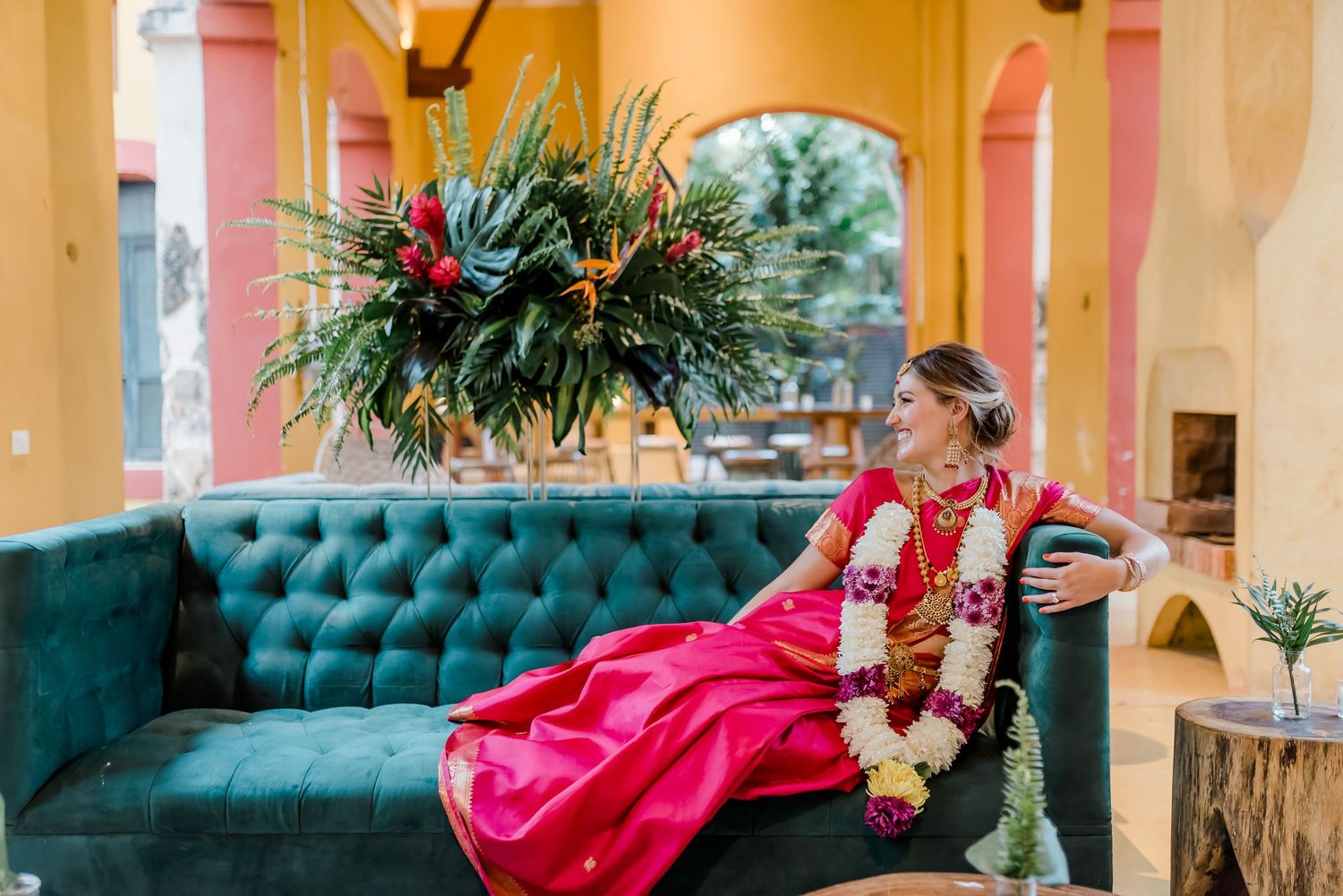 Candid hacienda wedding in Mérida Yucatán – authentic love story in Hacienda Sac Chich.