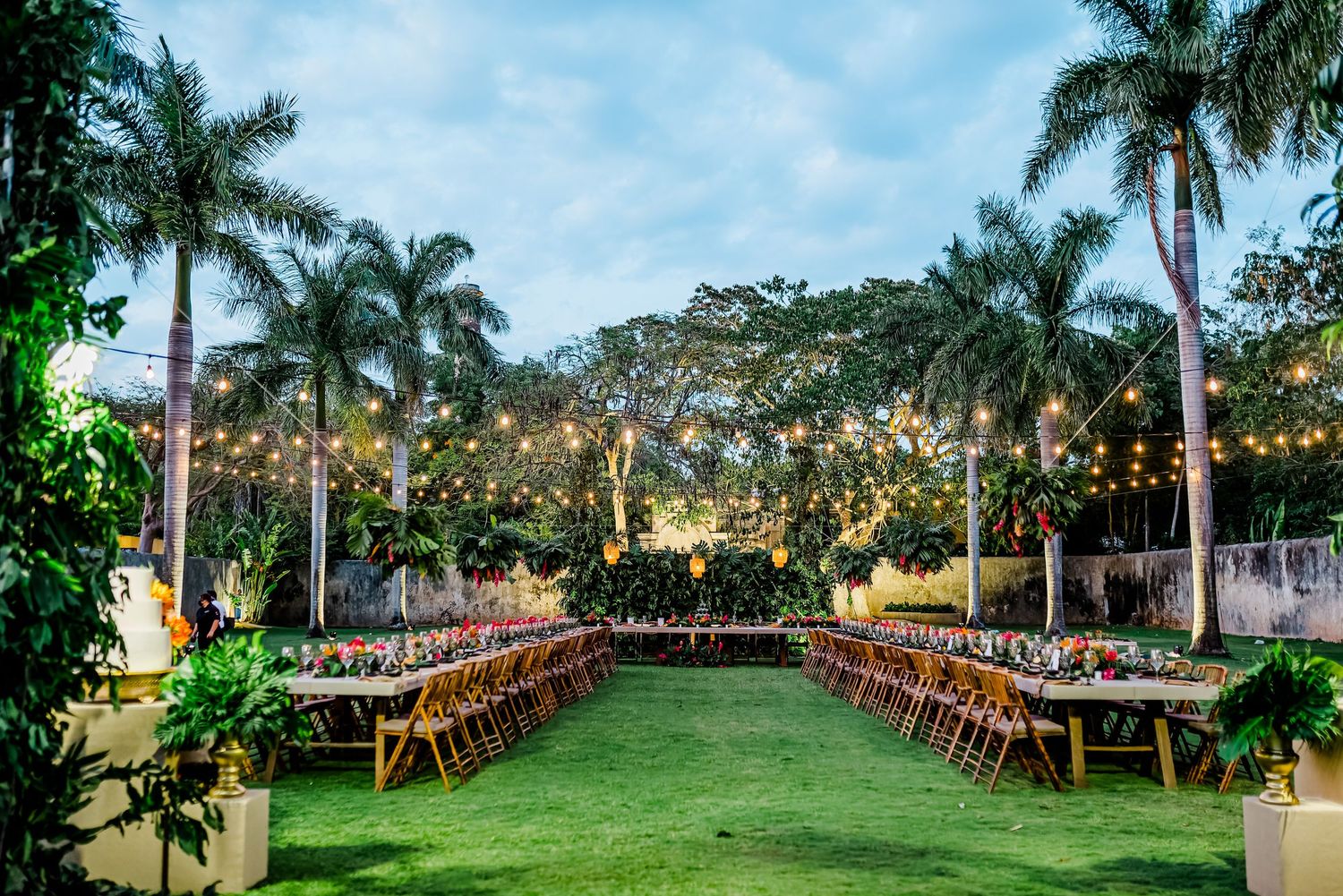 Candid hacienda wedding in Mérida Yucatán – authentic love story in Hacienda Sac Chich.