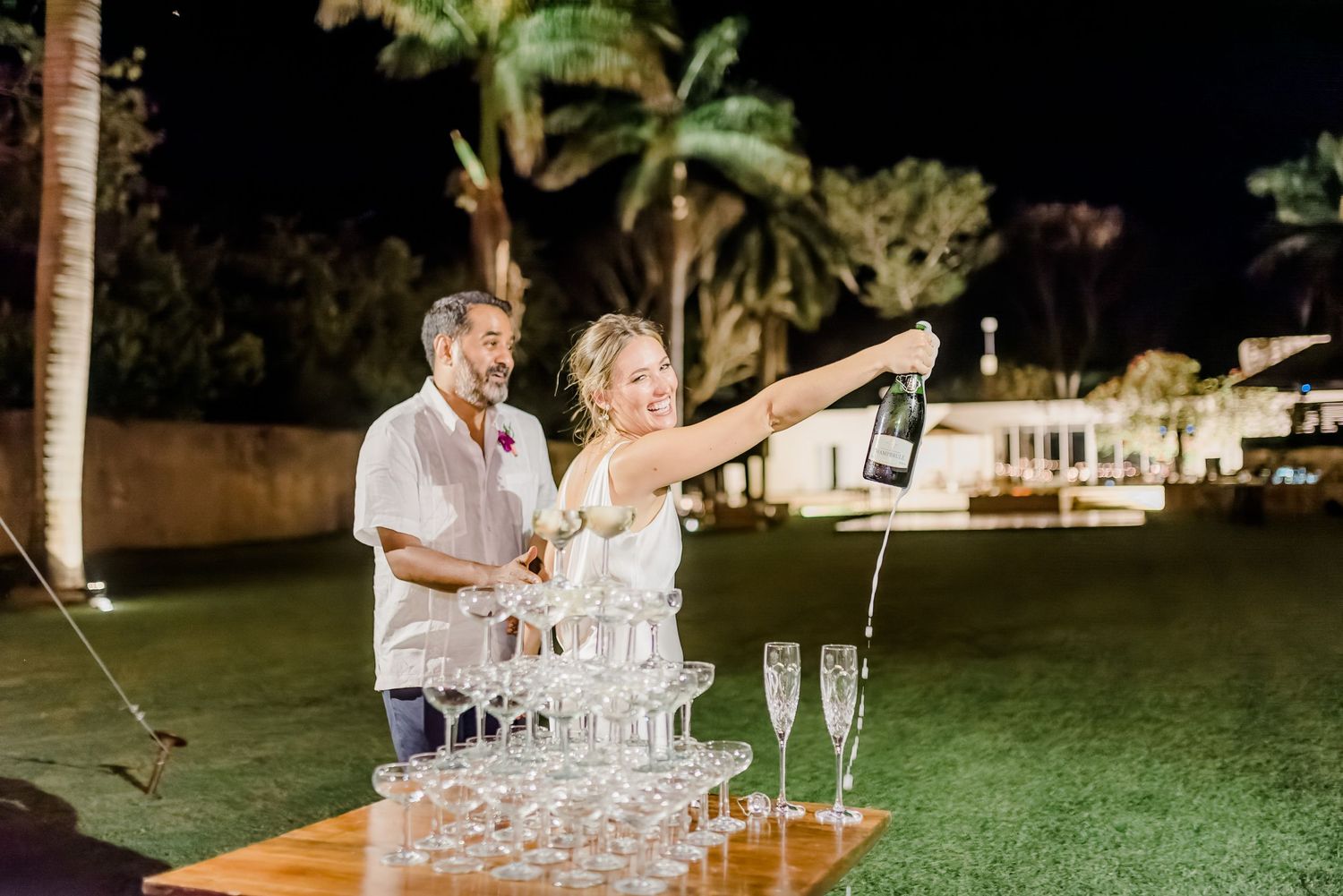 Candid hacienda wedding in Mérida Yucatán – authentic love story in Hacienda Sac Chich.