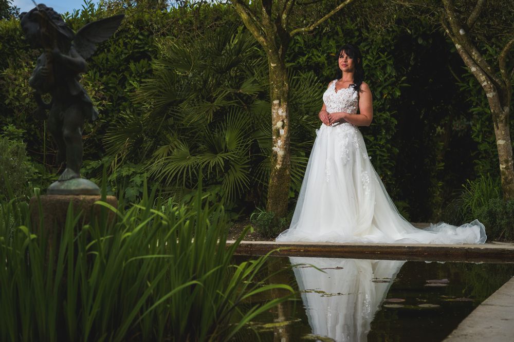 bridal model- coastal bridal in heligan gardens cornwall