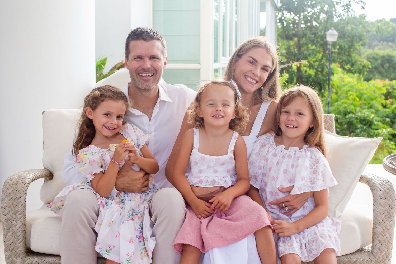 Family portrait. Dad, mom, and three daughters. Guaynabo, Puerto Rico.