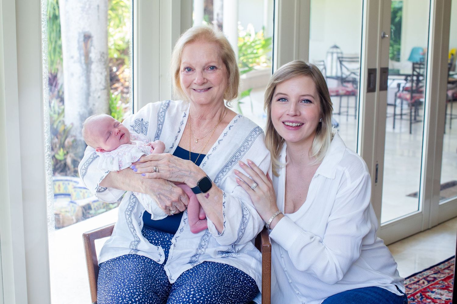 Newborn portrait. Great grandmother, mother, and baby. Guaynabo, Puerto Rico.