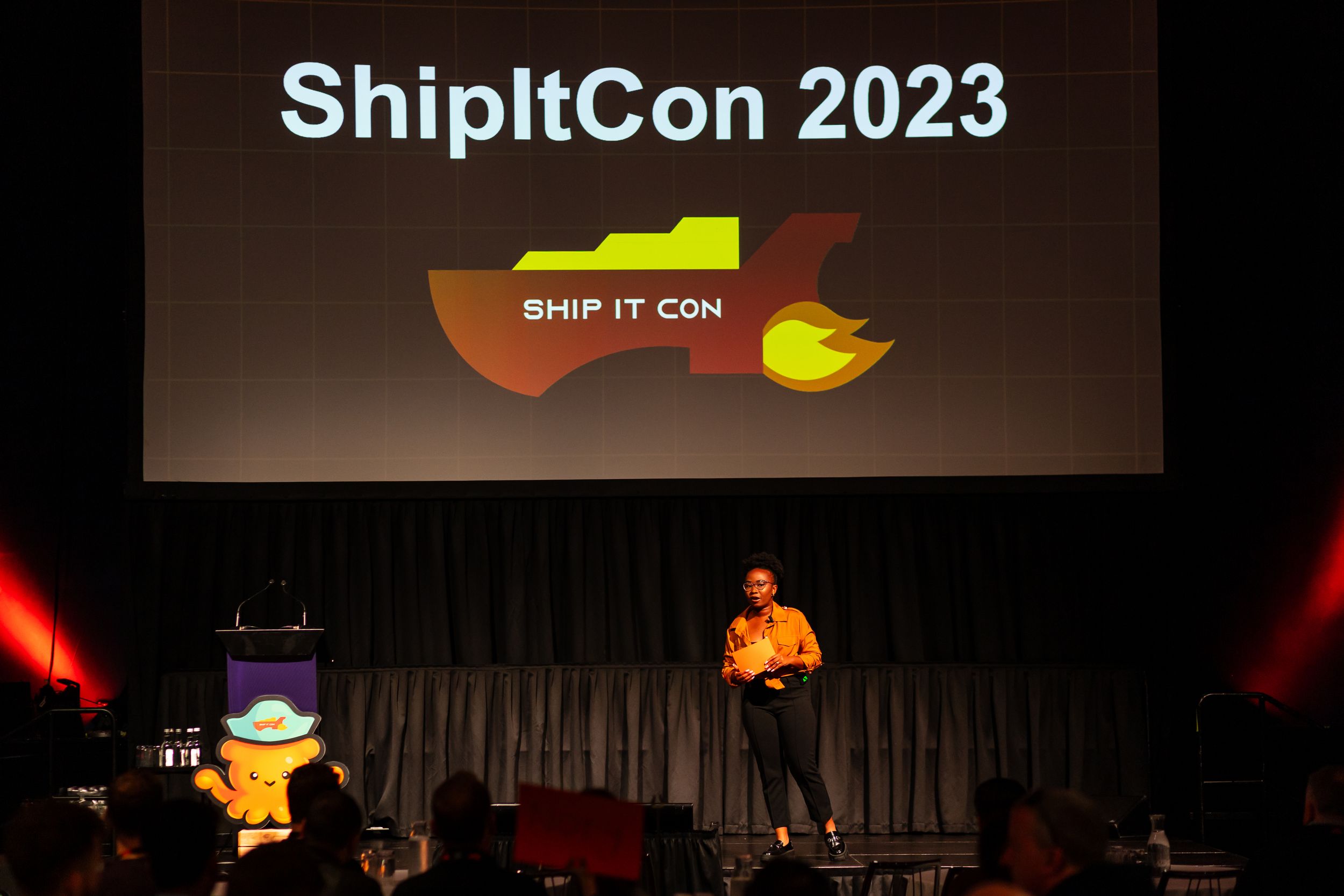 Corporate conference photography at ShipItCon Dublin. Dynamic keynote speakers and unique tech community vibes.