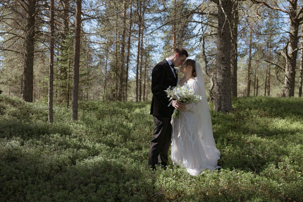 Documentary wedding photographer.